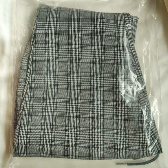 BNWT Plaid Elastic Drawstring Waist Grey Trousers - Picture 3 of 4